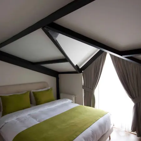 Calanthe Hotel