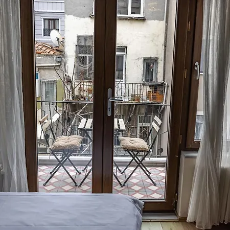 Calanthe Hotel