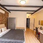 Calanthe Hotel
